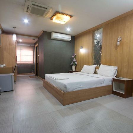 Khon Kaen Ruenrom Hotel Exteriér fotografie